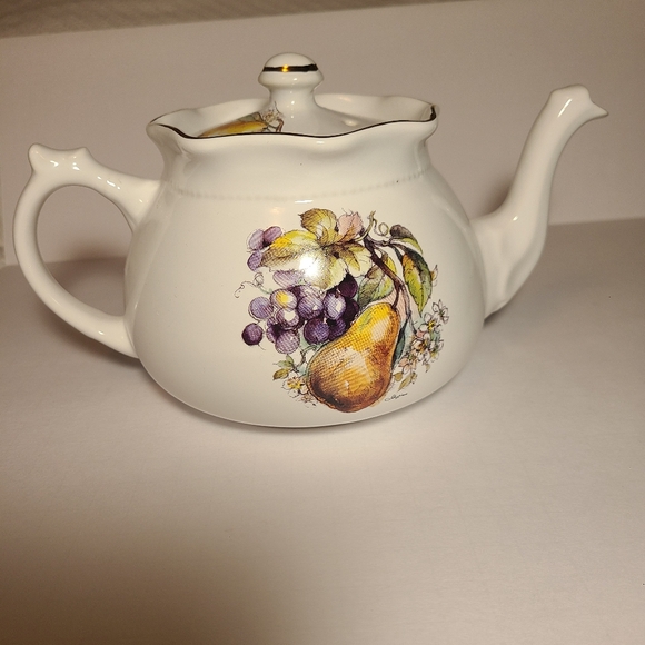 Arthur Wood and Sons Other - Arthur Wood and Sons TEA POT